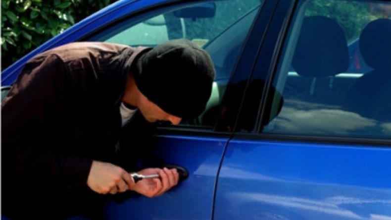 الإطاحة بشبكة وطنية لسرقة السيارات في الصومعة