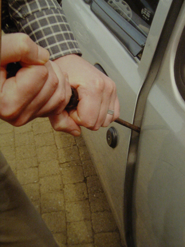 8 ans de prison ferme dans une affaire de vol de véhicules sur l’autoroute Est-ouest