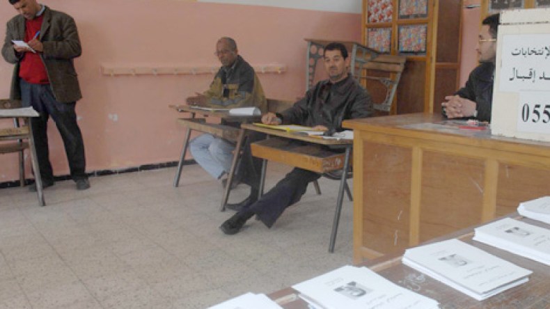 حملة مضادة ضد متسولي السياسة وأصحاب الشكارة في الأفلان