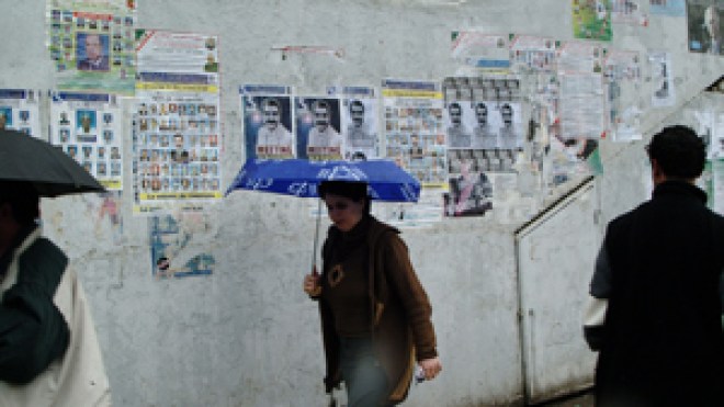 “الحراڤة”، البطالة والخدمة الوطنية تُعبد الطريق إلى قصر المرادية