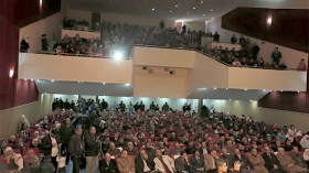 يحلفون ويحنثون ولا يصومون!