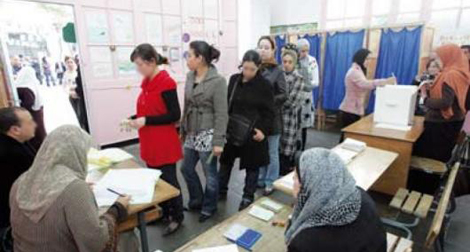 Paris salue la tenue dans le calme et sans incident majeur les élections législatives en Algérie