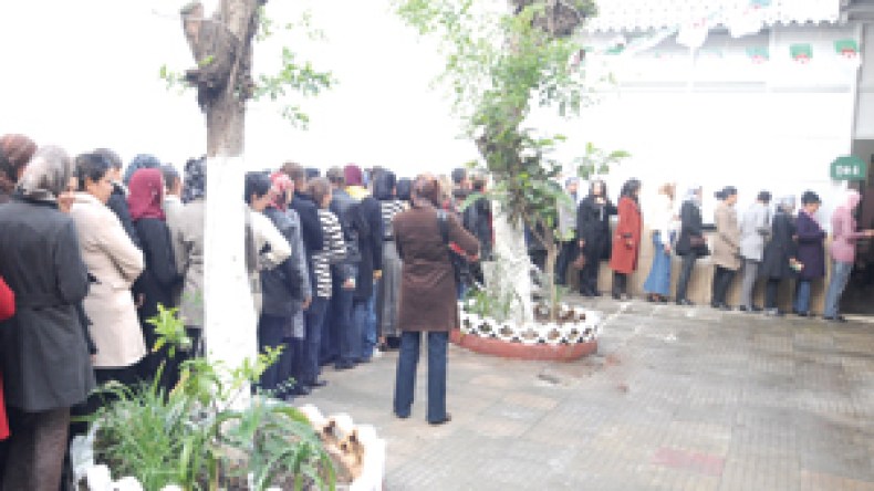 زرهوني: نسبة المشاركة الإجمالية هي  74.11 بالمائة