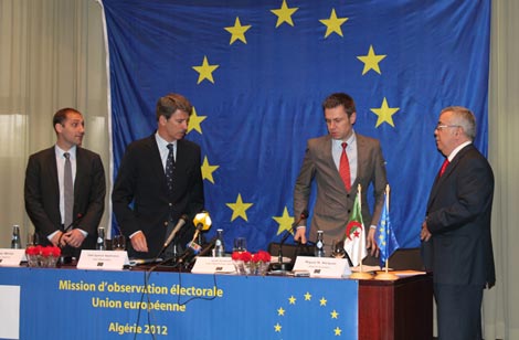 Les questions douteuses des observateurs européens