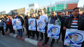 حرق وتخريب.. جرحى وإغماءات في احتجاجات بين المناصرين