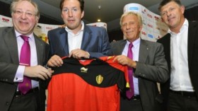 مدرب بلجيكا يتلقى عرضا للبقاء حتى صيف 2018