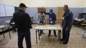 نتائج الاستفتاء الدستوري تستقطب الإعلام العربي والدولي 