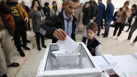 الجزائريون يقولون كلمتهم في الدستور