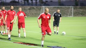 “الخضر” يُشاركون بِمنتخب “شبه هَرِمٍ”