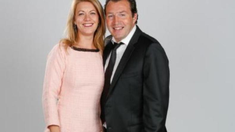 مدرب بلجيكا يعتمد على زوجته المحامية في مفاوضات تجديد العقد