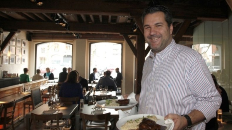 طبّاخ جديد لإخماد شهية “الشياطين الحمر” في المونديال