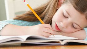 ساعدي أبناءك على التفوق