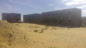 ورشات مشلولة وأخرى تعمل ليلا بإيليزي