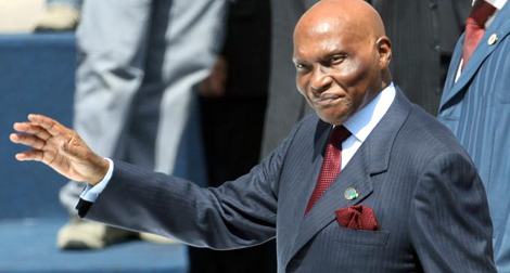 Sénégal: il y a un an des émeutes forçaient l'ex-président Wade à plier