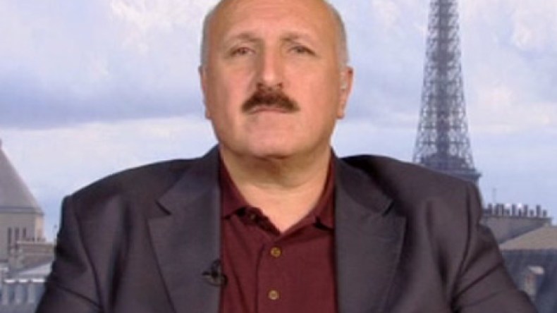 ‮”‬الخطيب‮ ‬يتلاعب‮ ‬لكسب‮ ‬تعاطف‮ ‬إعلامي‮ ‬وهدفه‮ ‬منصب‮ ‬الأسد‮”‬