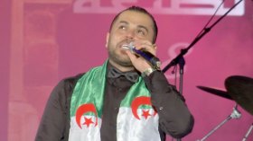 السوري وفيق حبيب يبعث برسائل فرح شامية من على ركح ثاموقادي