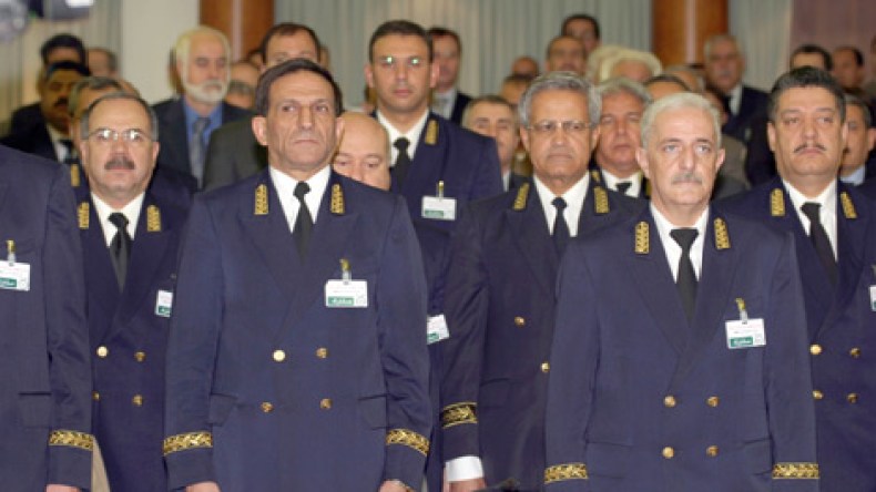 حركة لاستبعاد الولاة الفاشلين ديسمبر القادم