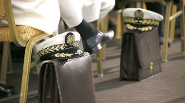 Des walis sur sièges éjectables !