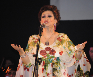 President Bouteflika, PM Ouyahia send condolence messages to Warda's family