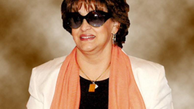 سوزان مبارك منعت وردة الجزائرية من الغناء في الأعياد الوطنية بسبب الغيرة