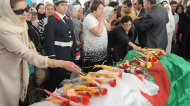Algerians say last Goodbyes to their Beloved Icon Warda Al Jazairia