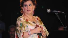 وردة تتهم الجمهور بـ”خنقها” وتفضل نبيلة عبيد على عمرو موسى