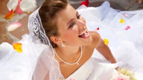 وصايا “السعادة والنجاح” للعروس في ليلة الزفاف