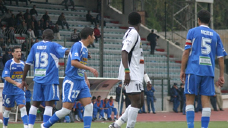 استفهام حول القبة والوداد يحسم معركة الداربي