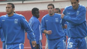 الزرقاء بحاجة إلى ست نقاط للخروج من الأزمة