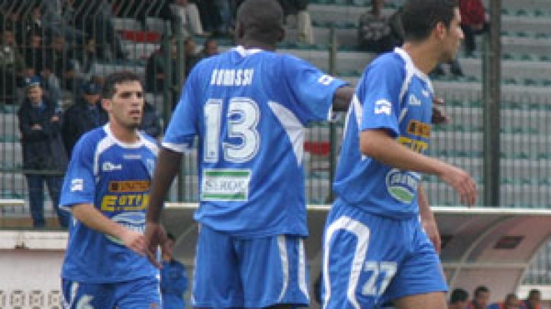 هدف‭ ‬بوسحابة‭ ‬ينقذ‭ ‬الوداد‭ ‬من‭ ‬القسم‭ ‬الثاني‭