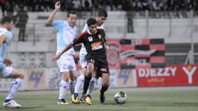 بن يلس يقترب من تدريب وداد تلمسان