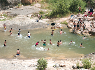 Algeria: ponds swallow dozens of children in a month and 15 days