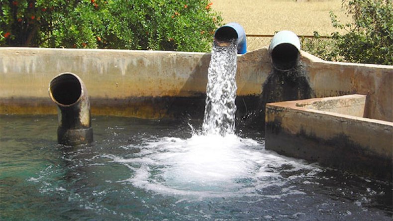 والي: مشكل مياه السقي الفلاحي غير مطروح بالجزائر