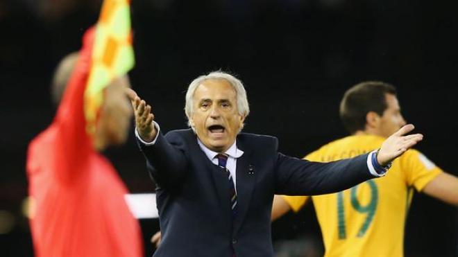 خليلوزيتش واليابان اقتربا من مونديال روسيا 2018