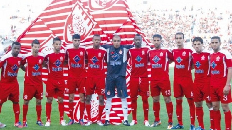 ملثمون يُغيرون بالسيوف على لاعبي الوداد البيضاوي المغربي