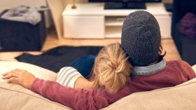 جزائريون يفضلون (الكونكيبيناج) أو “المساكنة” على الزواج