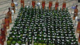 حجز 100 ألف قارورة خمر في مستودع بتيبازة