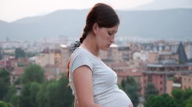 تعرض الحوامل لتلوث الهواء يؤدي إلى نحافة أطفالهن