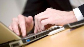 تراجع عروض وفرص العمل في قطاعات التجارة والتوزيع