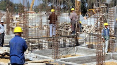 High building material prices alarm the government