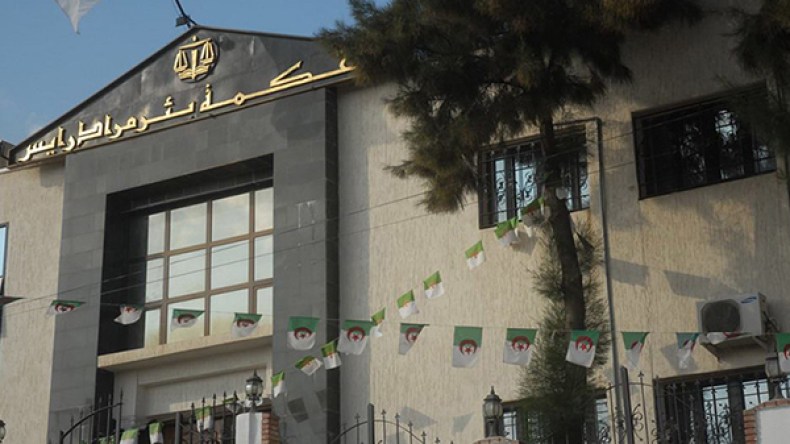 محاكمة شاب اتخذ من محله بحيدرة مكانا للنصب والاحتيال