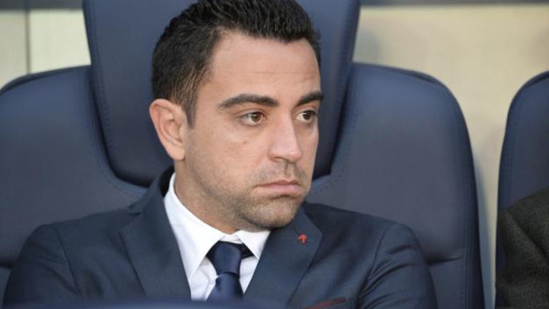 تشافي يقترب من تدريب برشلونة