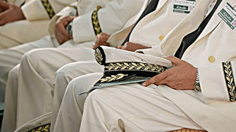 والي تيارت يقاضي مدونا بسبب منشوراته