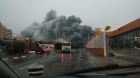 حريق مهول في مستودع “باناسونيك” بقصر المعارض