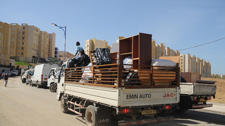 طرد 25 عائلة مقيمة بالمركب الرياضي بالحراش
