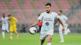 والد بلايلي يفاجئ.. ابني باق مع أهلي جدة ولا يريد الرحيل