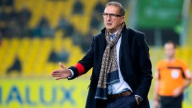 “ليكنس” يبدأ عمله بِخسارة