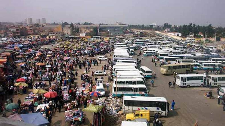 فوضى وأوساخ ومشادات يومية بمحطة نقل المسافرين بالبليدة