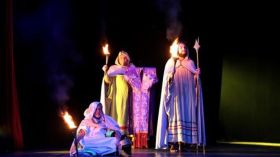 مسرح بجاية يتوج بجائزة أحسن عرض متكامل