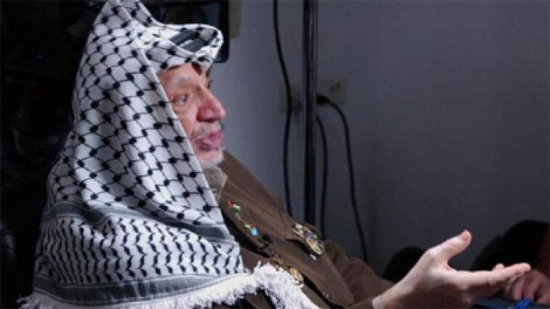 عرفات لمقربيه قبل وفاته: إنهم يريدون التخلّص مني